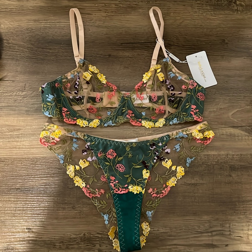 Hello LA Girl Lingerie 2PC Set